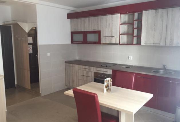 Holiday Wing Apartments Ягодина Екстериор снимка